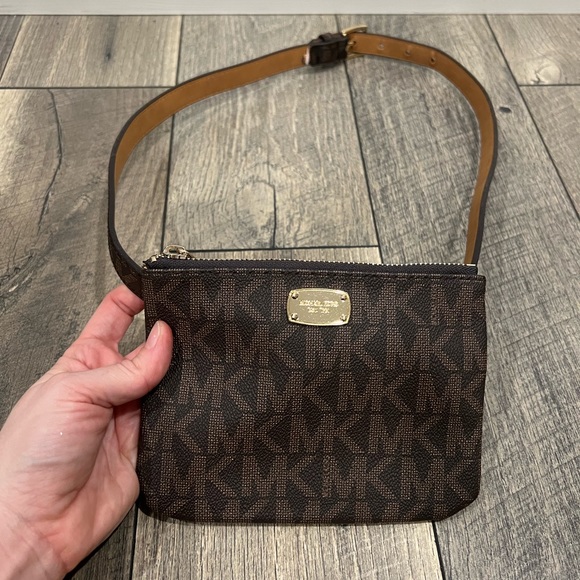 MICHAEL Michael Kors Handbags - Michael Kors brown belt bag